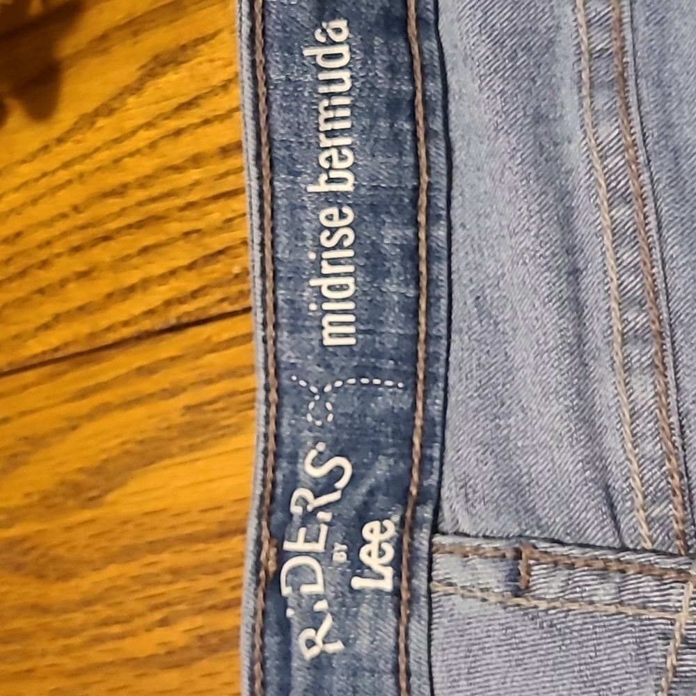 Lee Riders Midrise Denim Shorts - Ladies 10R - Picture 4 of 9